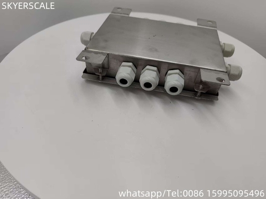 品質  Weighbridge 8 Wire Stainless Standard Industrial Analog Adjust Signal Junction Box For Truck Scales 3x18m 工場