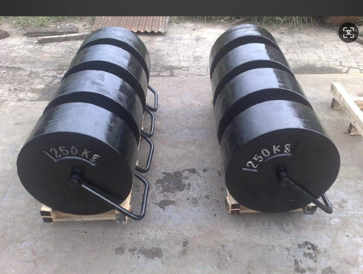 OIML 標準 積み立てられる 250kg M1 試験重量 クレーン用の鋳鉄校正重量