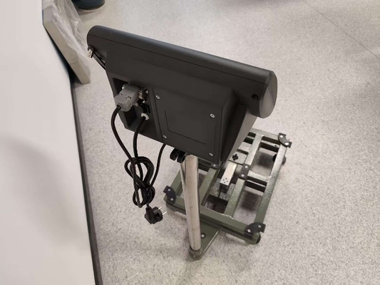 電子 450 X 550 mm 300kg 軽鋼 コンパクト プラットフォーム 重さ 大きなLEDディスプレイ