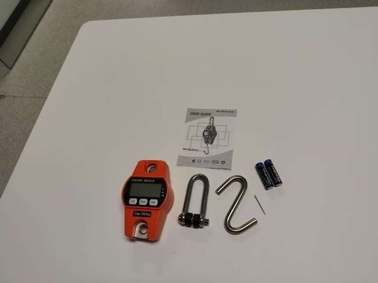 300kg 電動鋼 電子クレーンスケール デジタルハンギングスケール 3*AA ドライバッテリー バッテリー